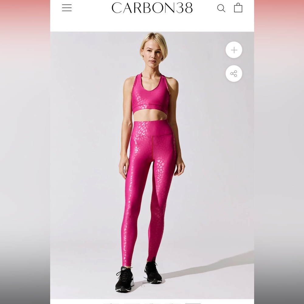 EUC Carbon38 Bra (Md) and Legging in Magenta Leopard Takara Shine (Sm)